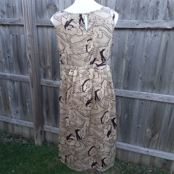 TO THE MAX large floral a-line midi dress - Picture 7 of 9